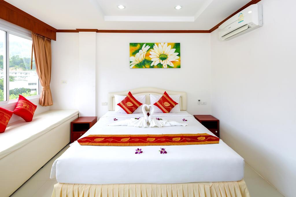 Phusita House 2 Hotel Patong Buitenkant foto