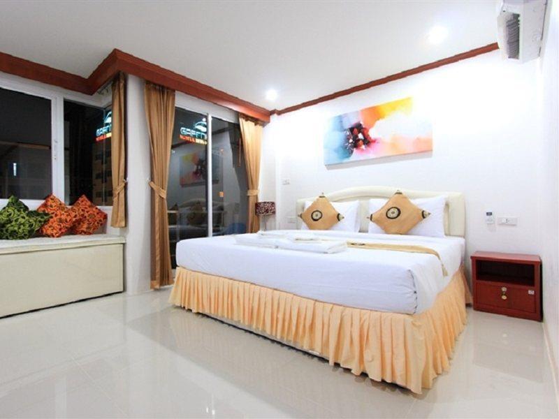 Phusita House 2 Hotel Patong Buitenkant foto